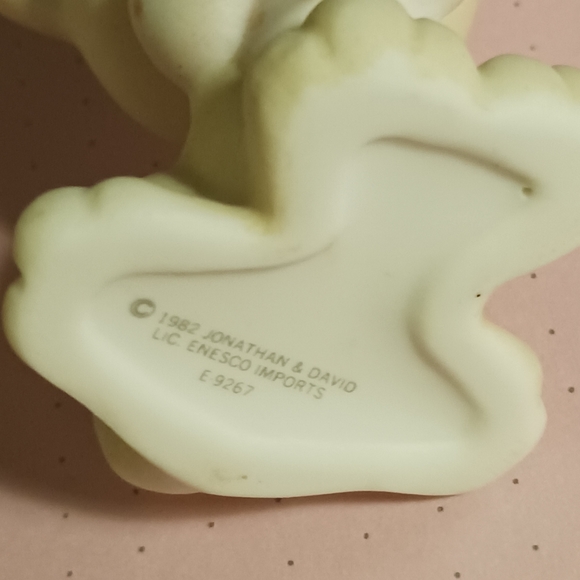 2 - Enesco Precious Moments animal figurines Teddy bear and cat with bows 1982 - Picture 5 of 14